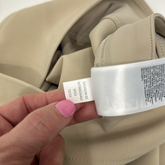 Athleta Stellar wide crop tan pants size 16. NWT. - Picture 13 of 13